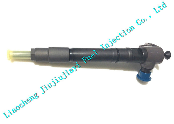 Toyota Hilux REVO için Denso Dizel Enjektör 23670-0E020 295700-0560 23670-09430