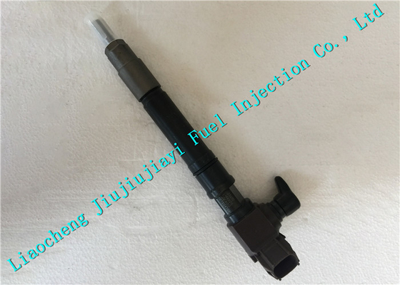 Toyota Hilux REVO için Denso Dizel Enjektör 23670-0E020 295700-0560 23670-09430