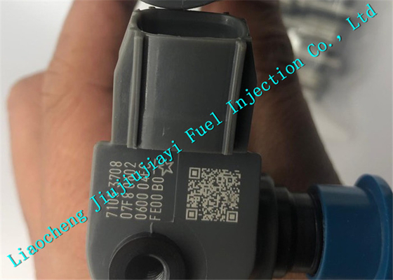 Toyota Hilux REVO için Denso Dizel Enjektör 23670-0E020 295700-0560 23670-09430